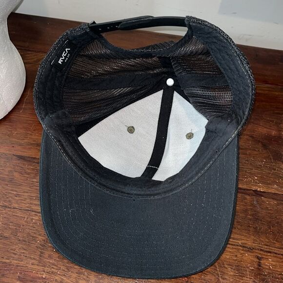 RVCA Camouflage Camo Adjustable Snapback OSFA Mesh Back Truckers Baseball Cap - Picture 3 of 3